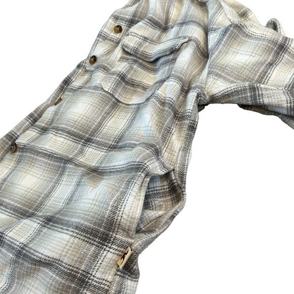Hollister Flannel - Picture 9 of 9